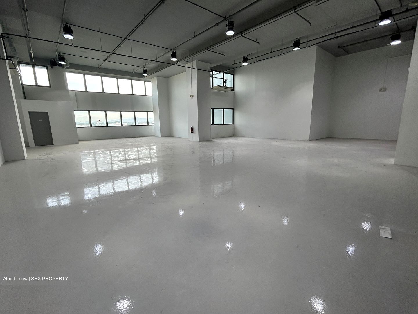 Carros Centre (D25), Warehouse #626482411
